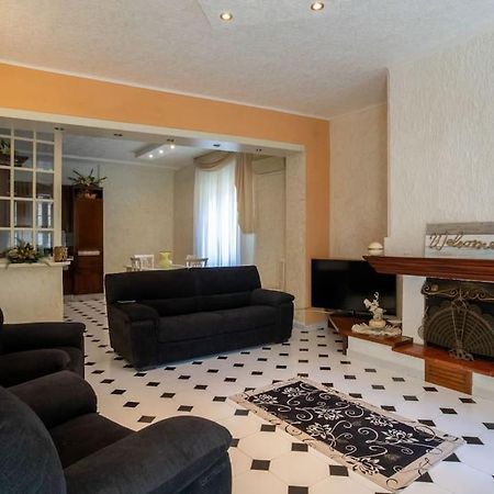 Mare In Vista Apartment Каполивери Екстериор снимка