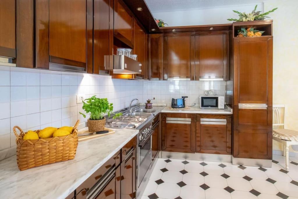 Mare In Vista Apartment Каполивери Екстериор снимка