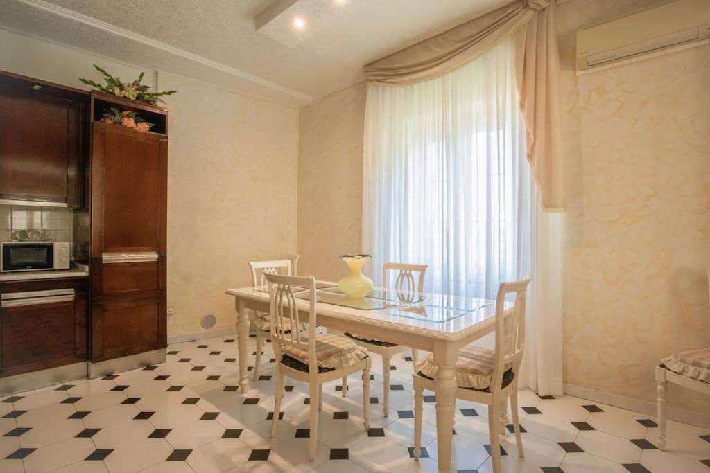 Mare In Vista Apartment Каполивери Екстериор снимка